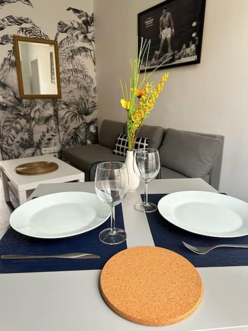 L Audacieux T2 Proche Gare Rer E Apartment Villemomble Luaran gambar